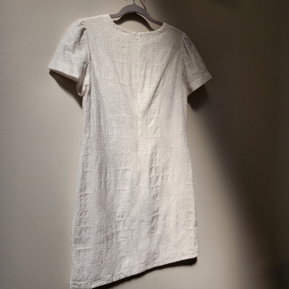 Cable Melbourne White Embroidered Mid Length White Summer Dress, Medium - Picture 12 of 16